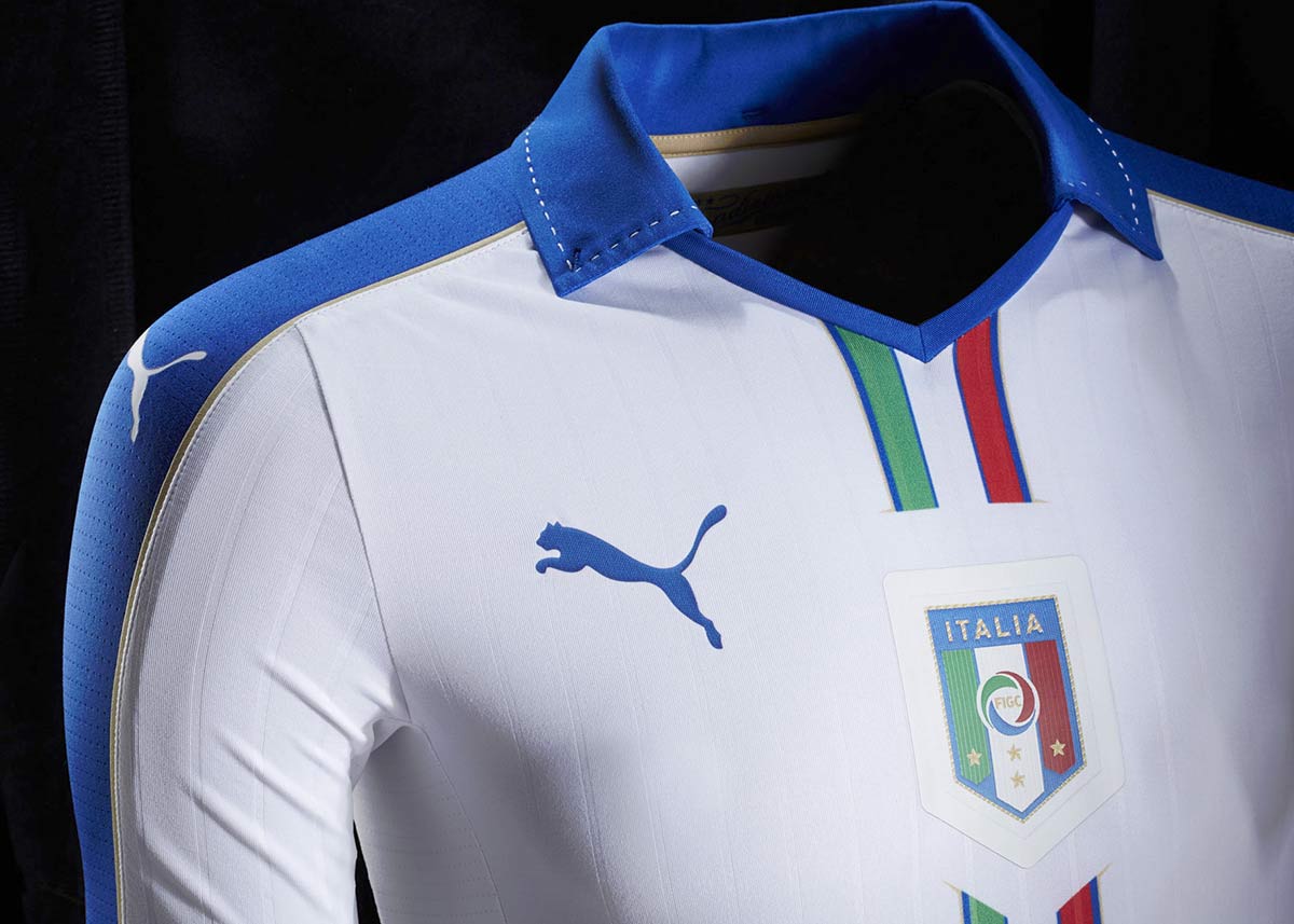 italia-away-dettaglio.jpg