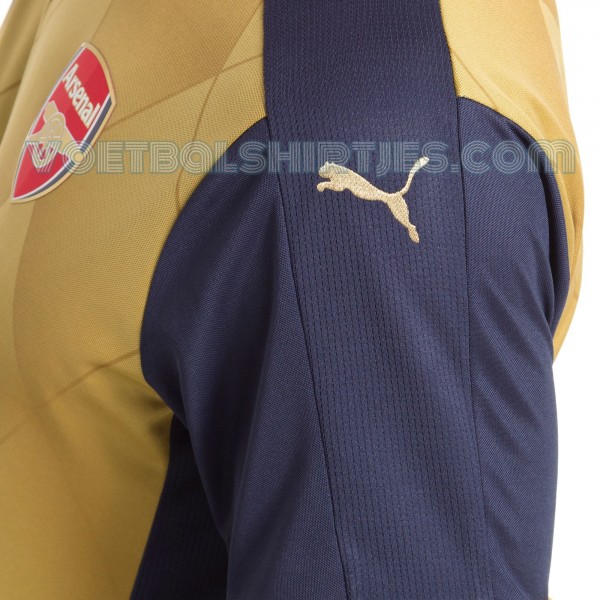 arsenal-uitshirt-15-16-mouw-1-600x600.jpg