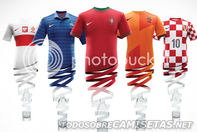 NikeEUR12mas.jpg