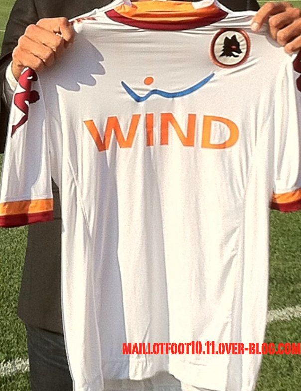 maglia-seconda-2013-as-roma.jpeg