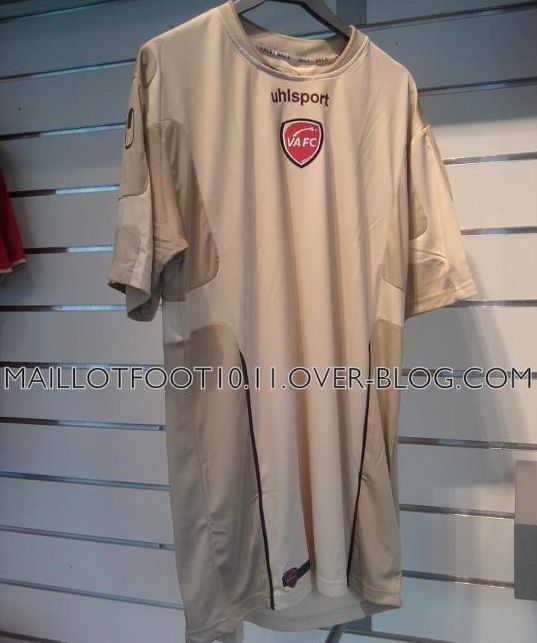 valenciennes-fc-maillot-2013-.jpeg