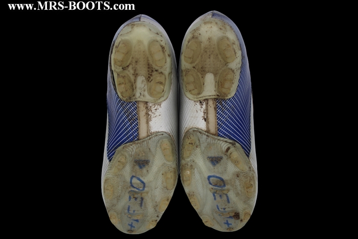 lionel_messi_match_worn_boots_6.jpg