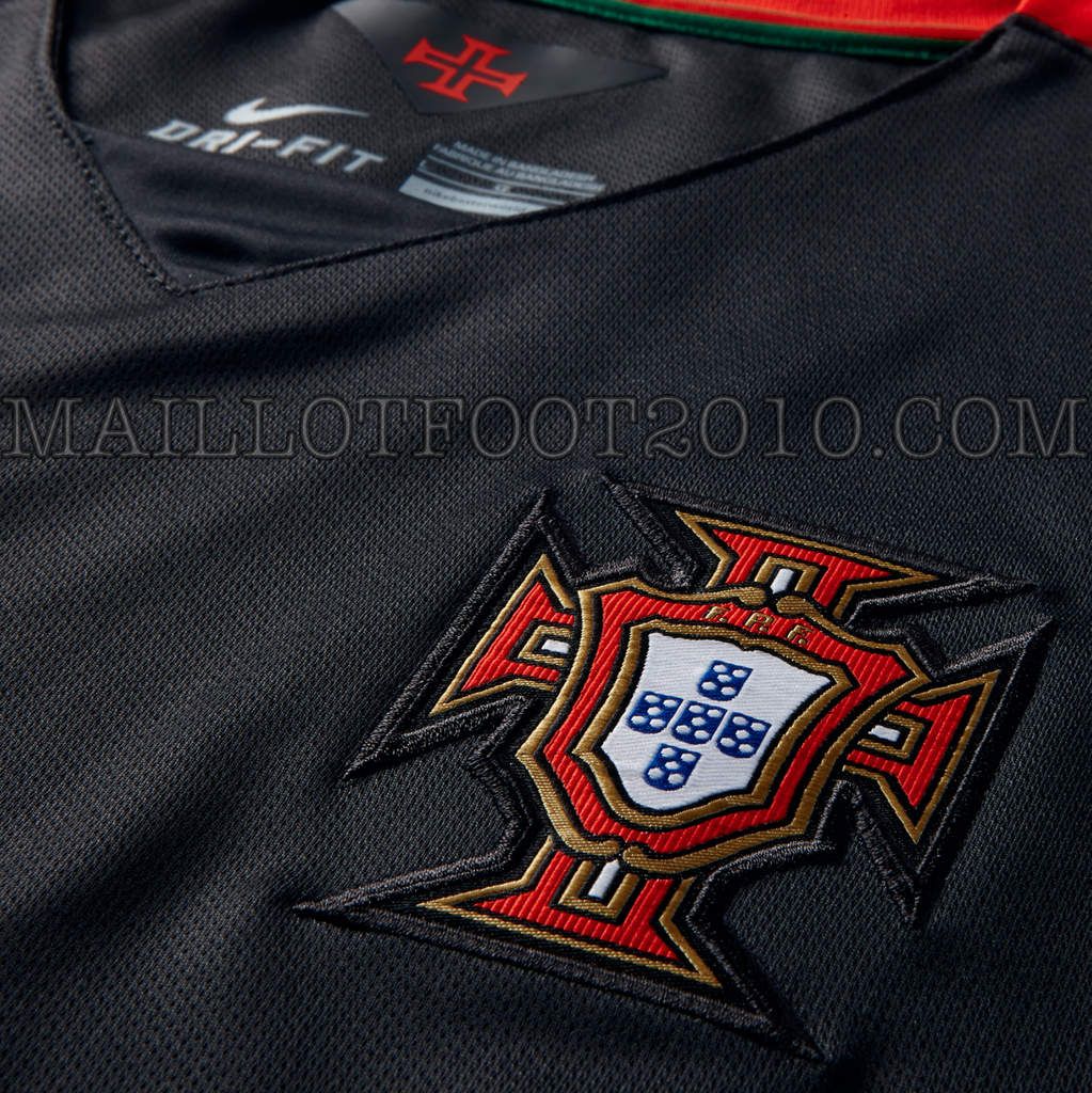 ob_ff27aa_portuag-nouveau-maillot-noir-2016.jpg